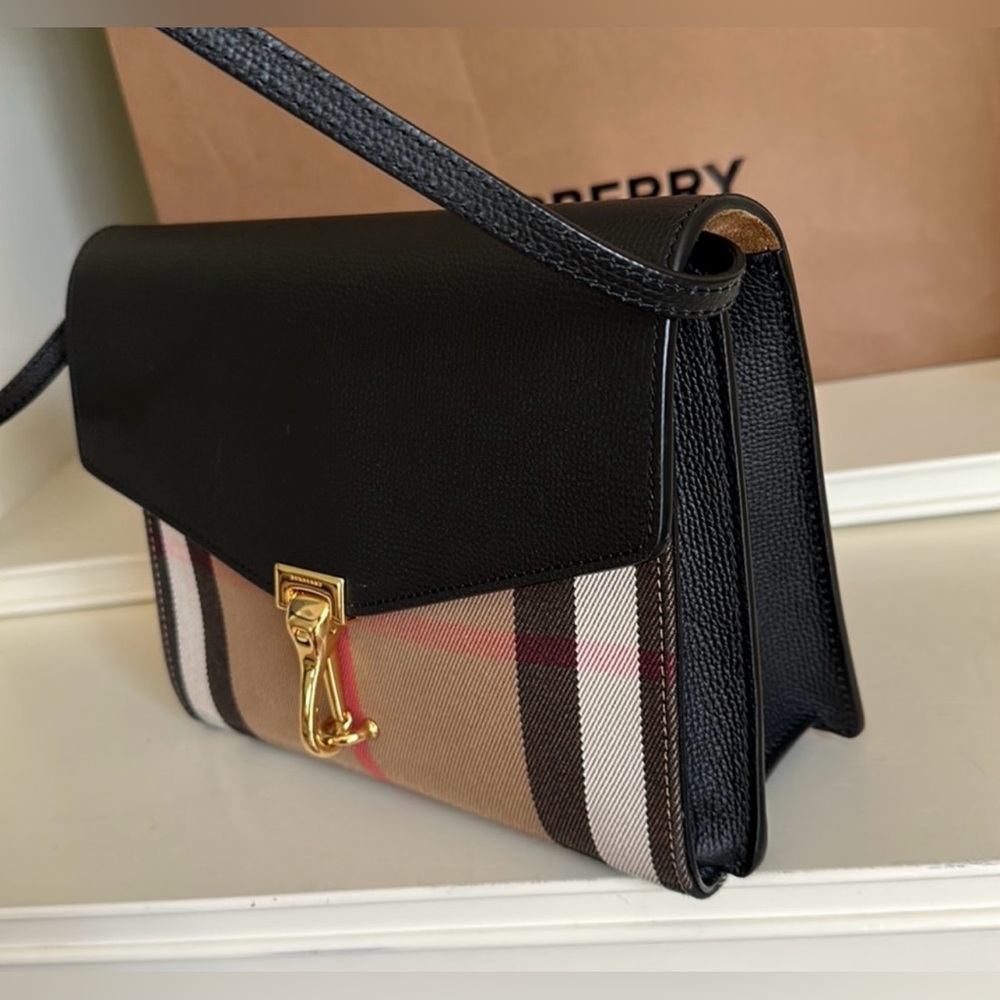 Authentic Burberry Macken Crossbody